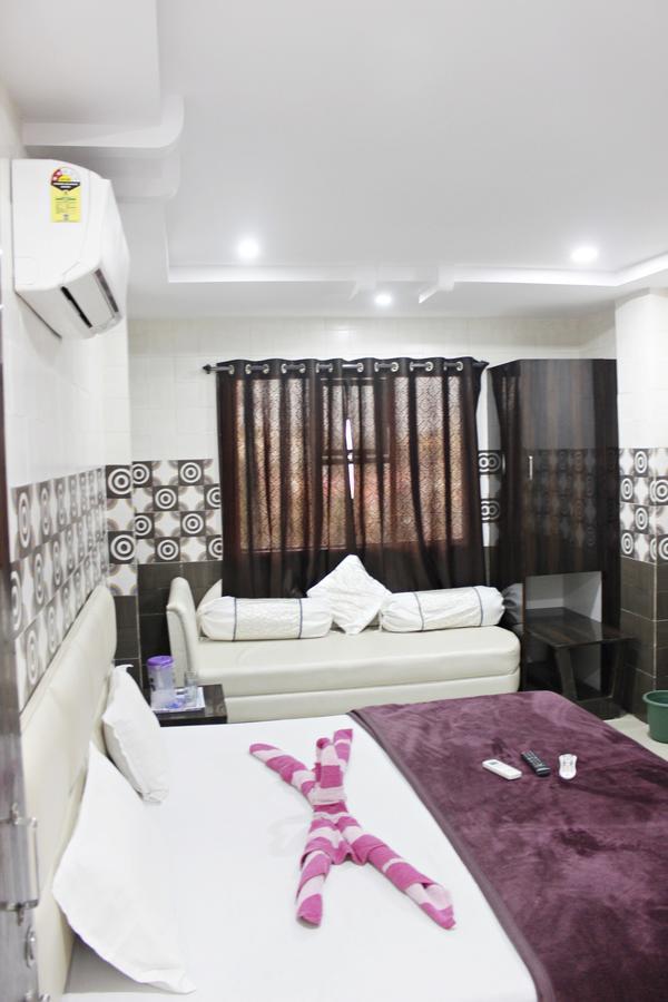 Hotel Shikhar Inn Ujjain Ngoại thất bức ảnh